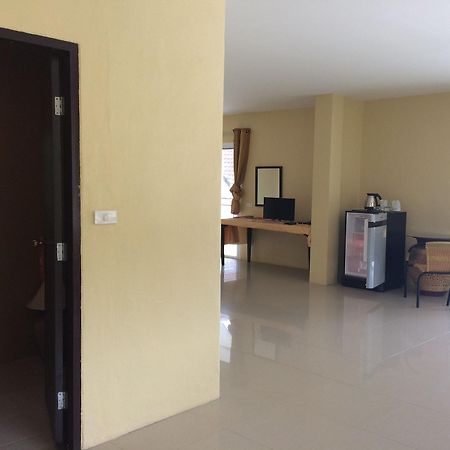 Water Palm Resort Talat Yai Ngoại thất bức ảnh