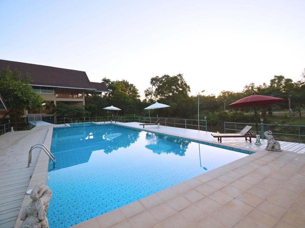 Water Palm Resort Talat Yai Ngoại thất bức ảnh