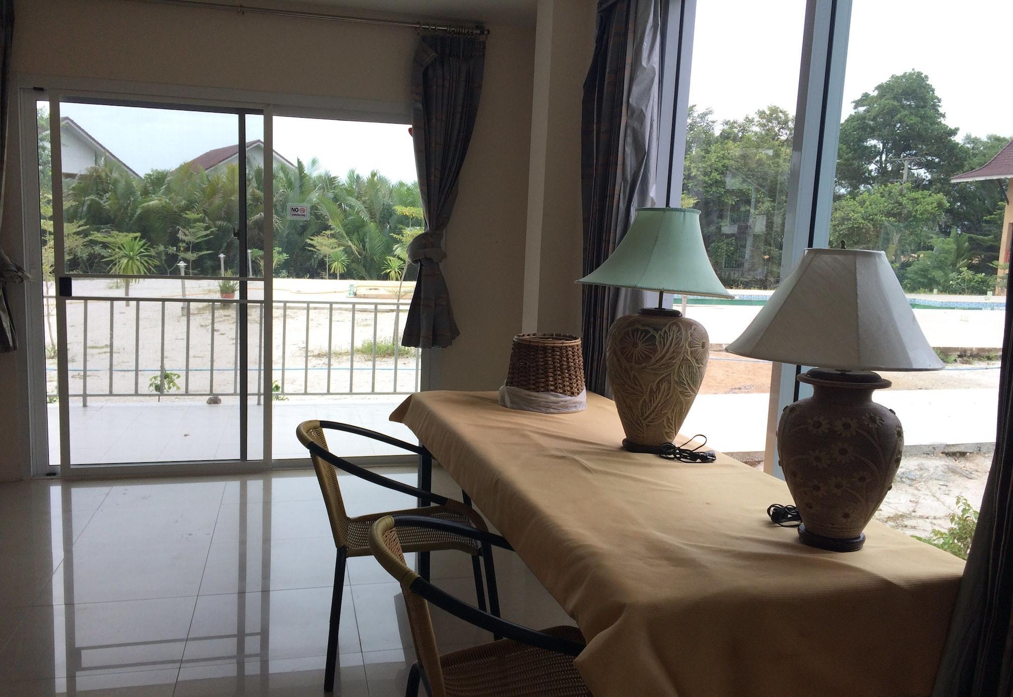 Water Palm Resort Talat Yai Ngoại thất bức ảnh