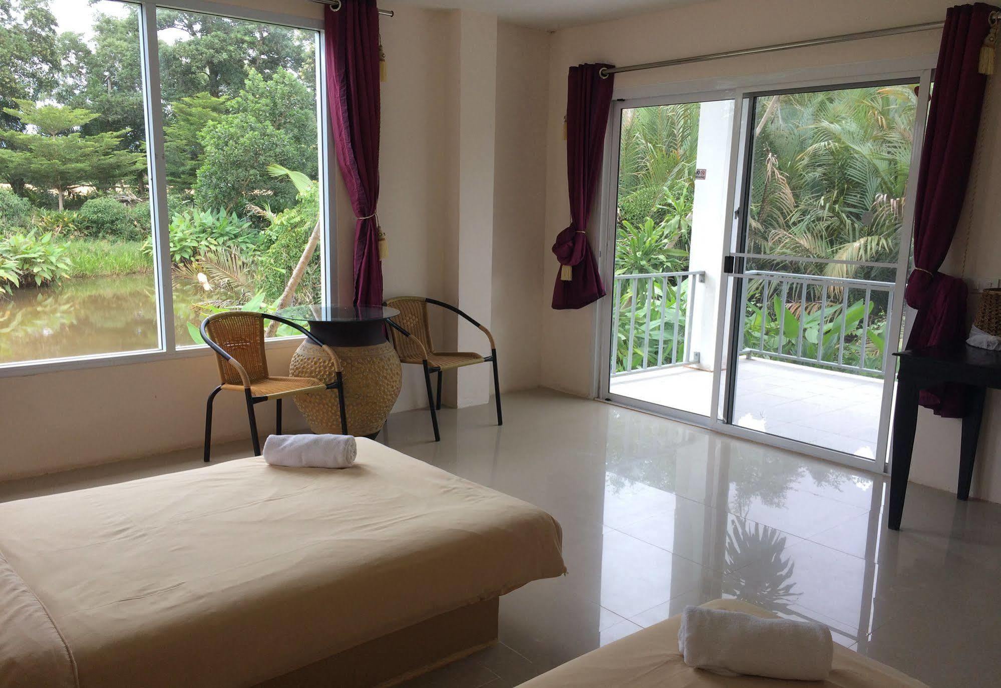 Water Palm Resort Talat Yai Ngoại thất bức ảnh