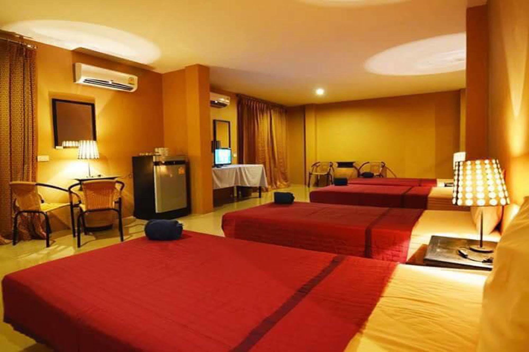 Water Palm Resort Talat Yai Ngoại thất bức ảnh